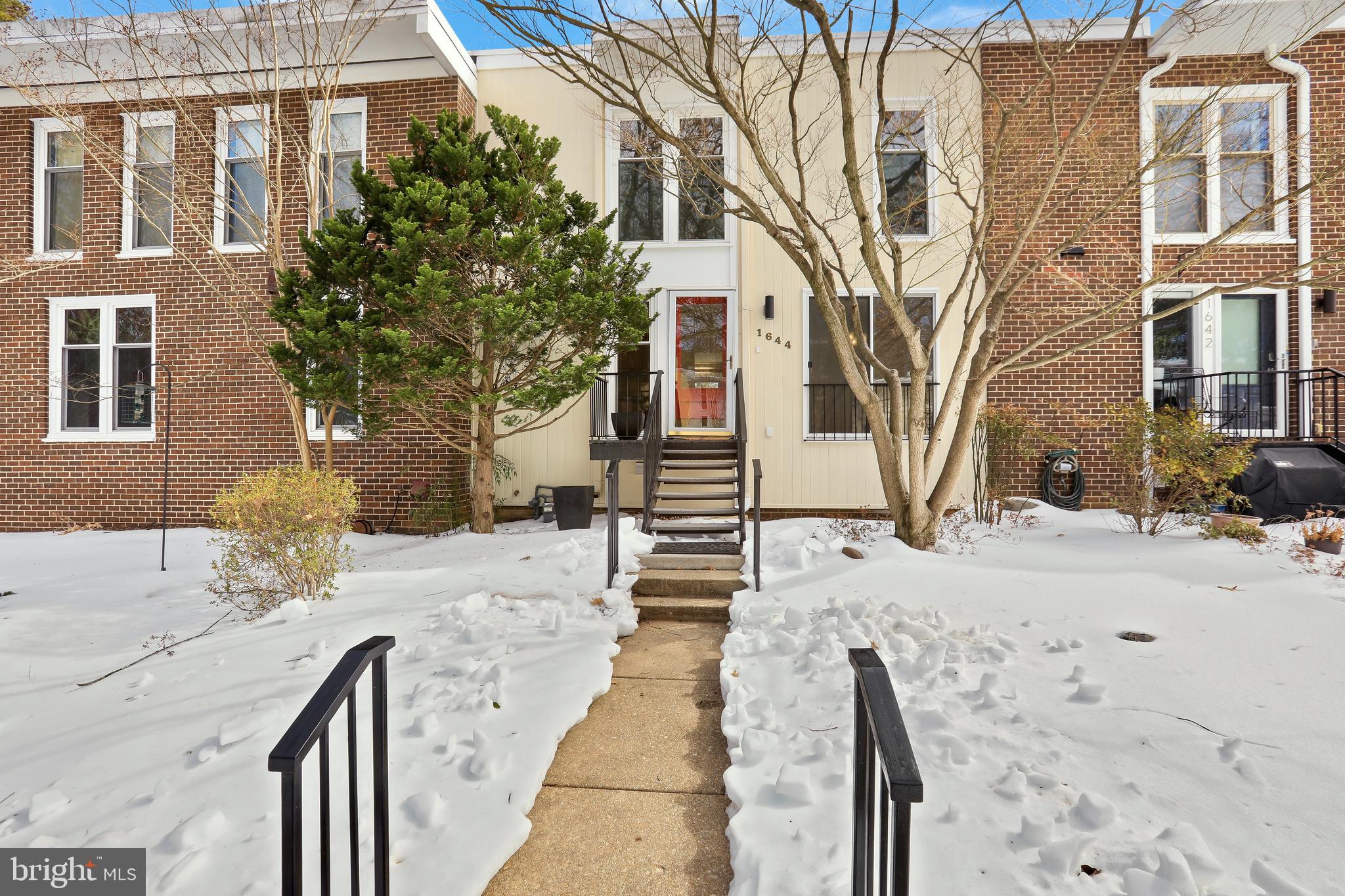 Welcome Home to 1644 Wainwright Drive