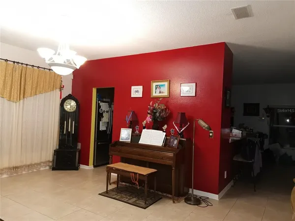 $725,000 | 270 Augustine Court, Oviedo, FL 32765