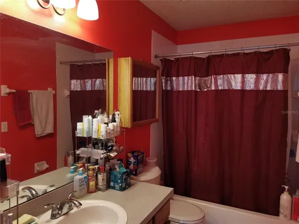 $725,000 | 270 Augustine Court, Oviedo, FL 32765