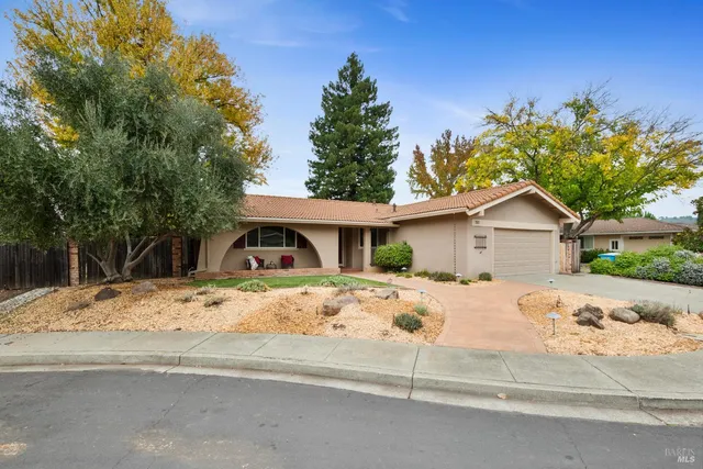 $630,000 | 654 Corte Seville, Vacaville, CA 95688