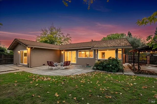 $630,000 | 654 Corte Seville, Vacaville, CA 95688