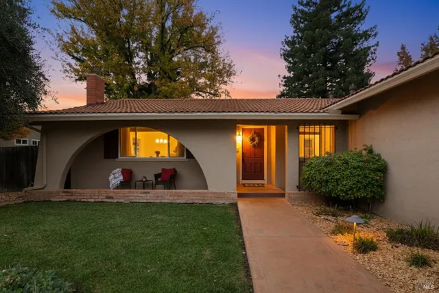 $630,000 | 654 Corte Seville, Vacaville, CA 95688