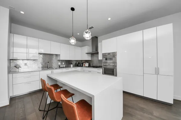 $4,600 | 4521 San Felipe Street, Unit 1904, Houston, TX 77027