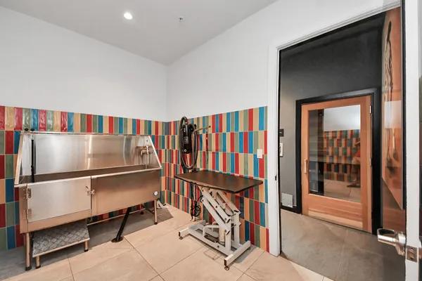 $4,600 | 4521 San Felipe Street, Unit 1904, Houston, TX 77027