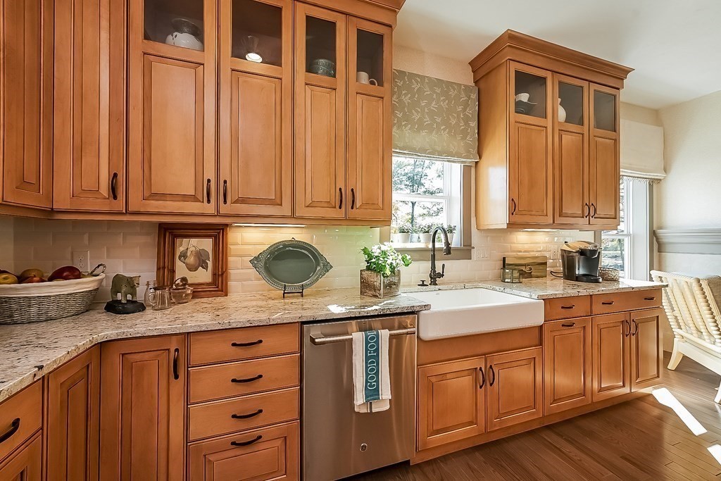 20 Abbey Road, Unit 20 Westwood, MA 02090 - Photo 5 of 23 Gallery Image 5
