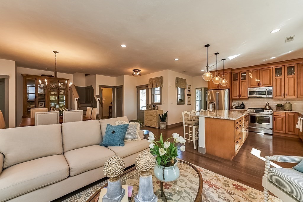 20 Abbey Road, Unit 20 Westwood, MA 02090 - Photo 8 of 23 Gallery Image 8