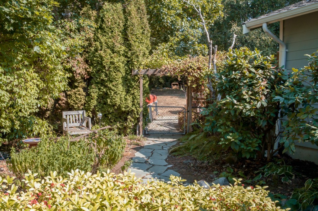 1391 McLeod Road Bellingham, WA 98226 - Photo 18 of 22 Gallery Image 18
