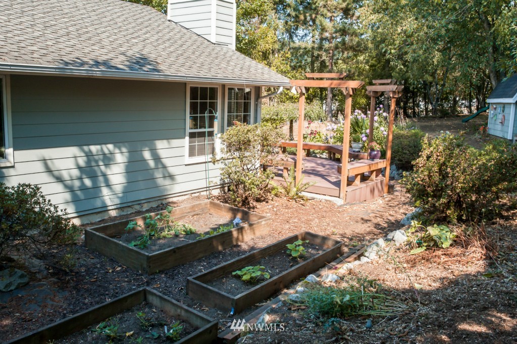 1391 McLeod Road Bellingham, WA 98226 - Photo 21 of 22 Gallery Image 21