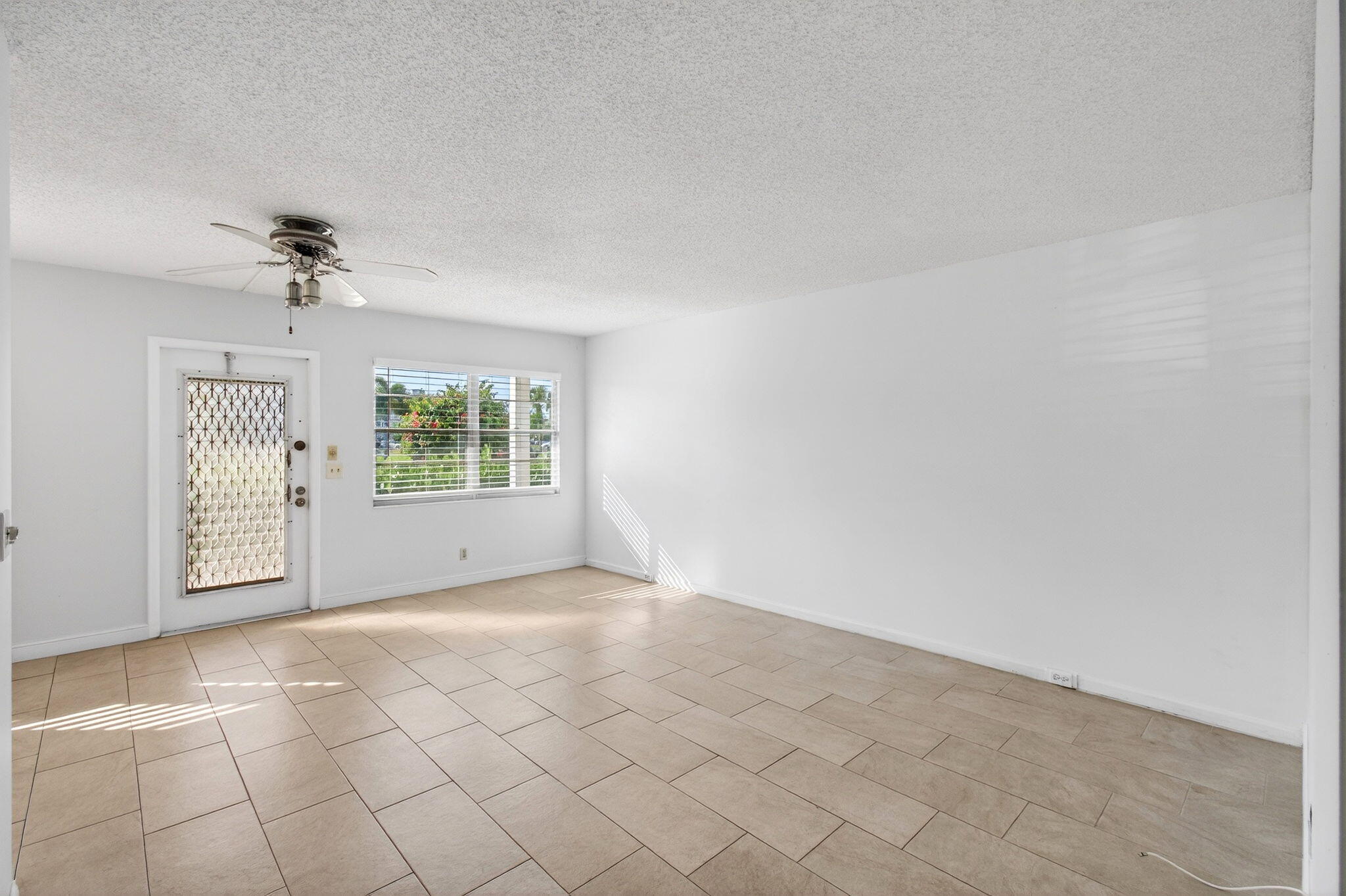 1017 Cornwall East Boca Raton, FL 33434 - Photo 11 of 97 14-web-or-mls-DSC_1448