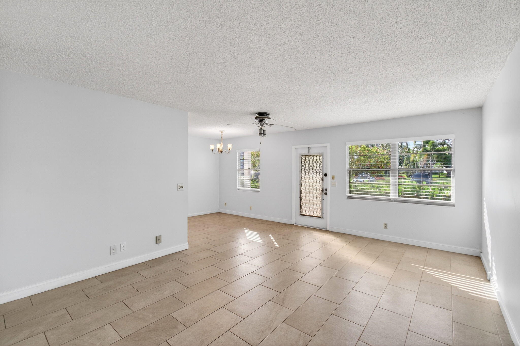 1017 Cornwall East Boca Raton, FL 33434 - Photo 12 of 97 15-web-or-mls-DSC_1453