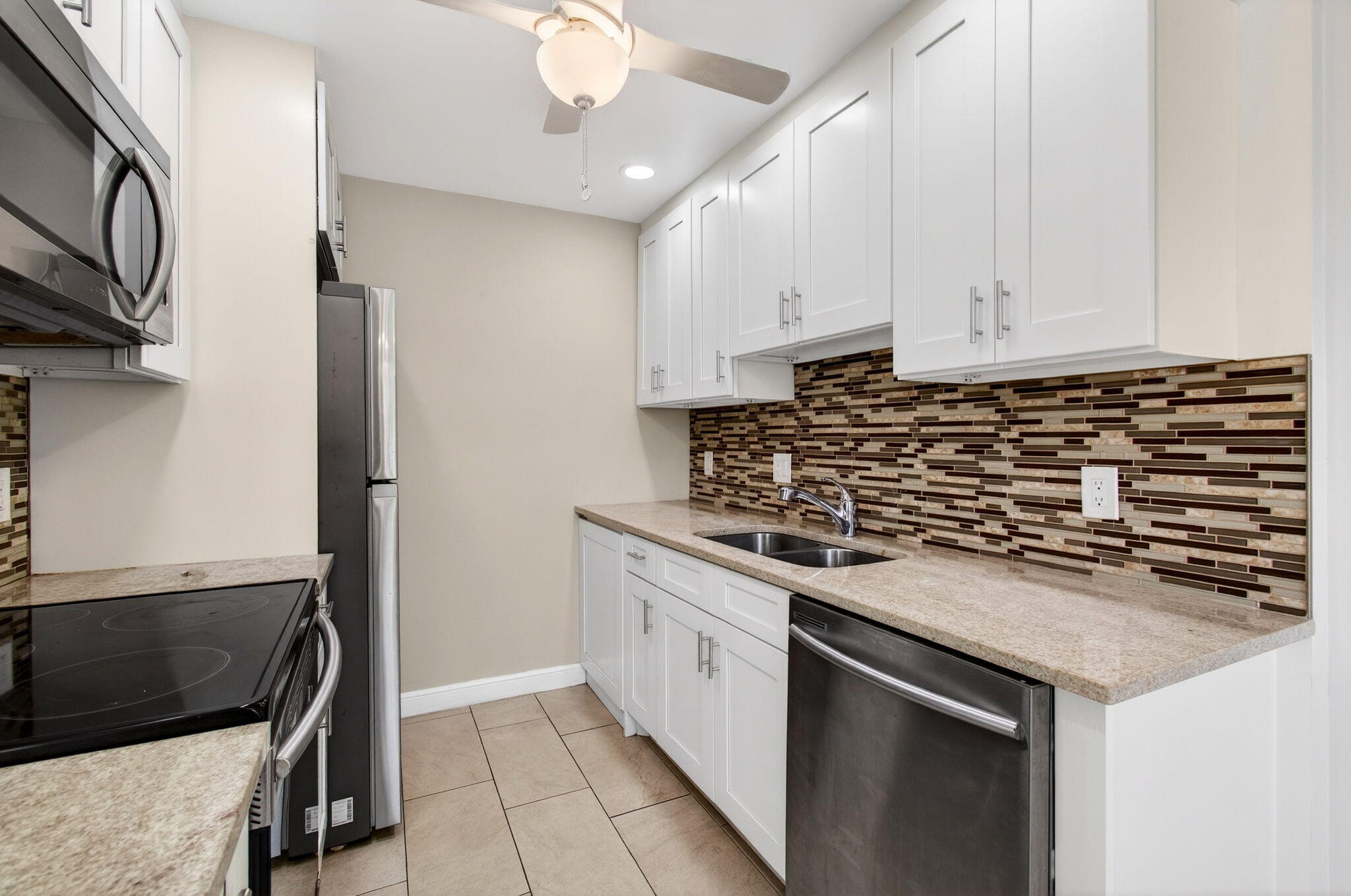 1017 Cornwall East Boca Raton, FL 33434 - Photo 19 of 97 22-web-or-mls-DSC_1502