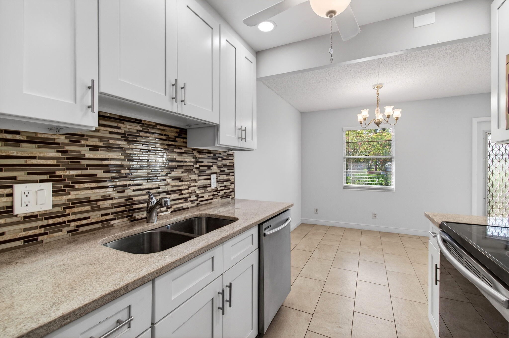 1017 Cornwall East Boca Raton, FL 33434 - Photo 21 of 97 24-web-or-mls-DSC_1518