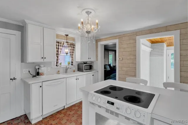 $279,000 | 311 Mc Chesney Street, Wilson, NY 14172