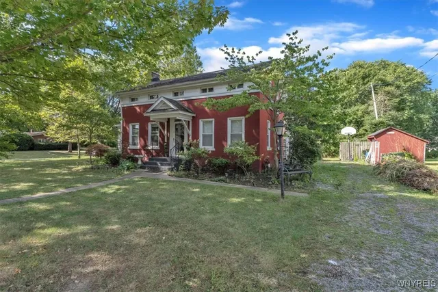 $279,000 | 311 Mc Chesney Street, Wilson, NY 14172