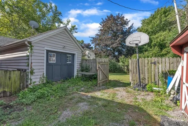 $279,000 | 311 Mc Chesney Street, Wilson, NY 14172