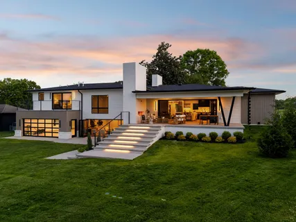 $3,200,000 | 103 Walnut Drive, Hendersonville, TN 37075