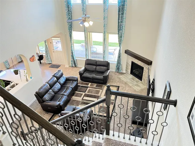 a view of a livingroom with furniture
