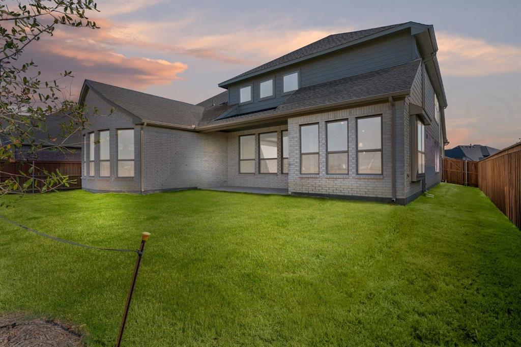 2103 Birch Street Mansfield, TX 76063 - Photo 35 of 38 DAL_South Pointe Village_Caddo II_2103 Birch Street (33)