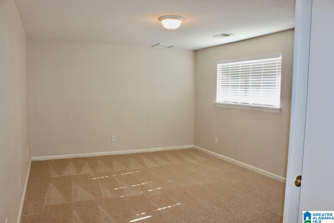 1058 Independence Court Alabaster, AL 35007 - Photo 27 of 35
