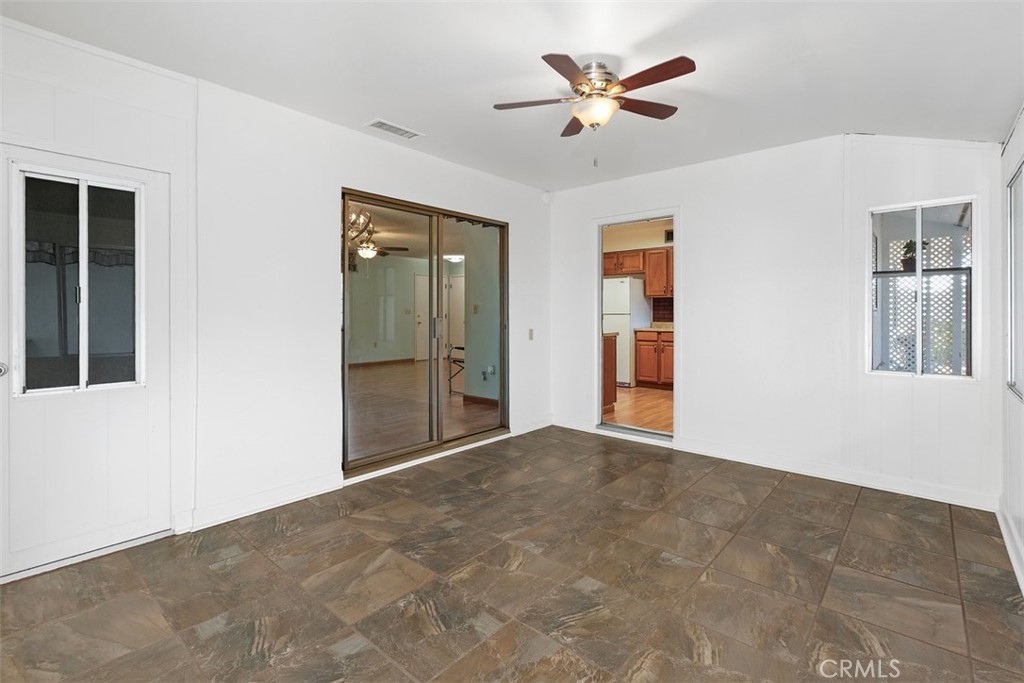 25785 Whitman Road Menifee, CA 92586 - Photo 11 of 23 Enclosed Lanai