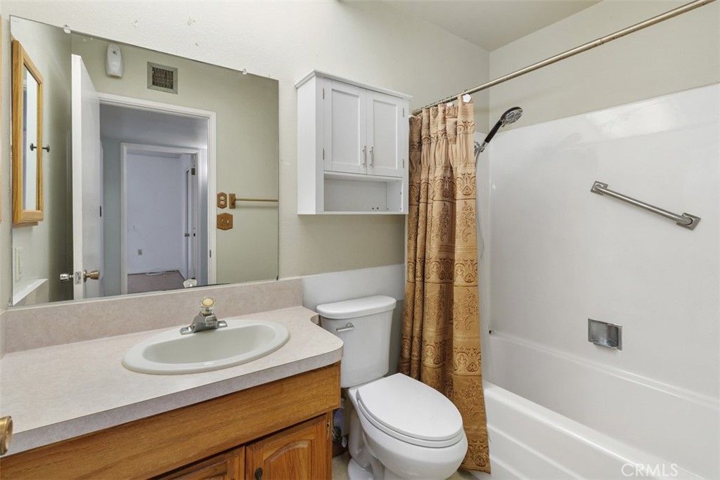 25785 Whitman Road Menifee, CA 92586 - Photo 17 of 23 Secondary Bathroom