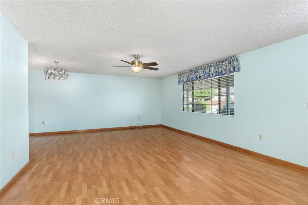 25785 Whitman Road Menifee, CA 92586 - Photo 3 of 23 Living Room/Dining Room