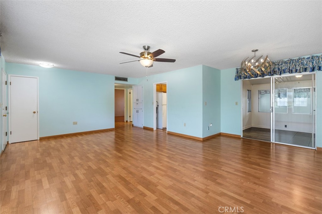 25785 Whitman Road Menifee, CA 92586 - Photo 4 of 23 Living Room/Dining Room Entrance To Enclosed Lanai