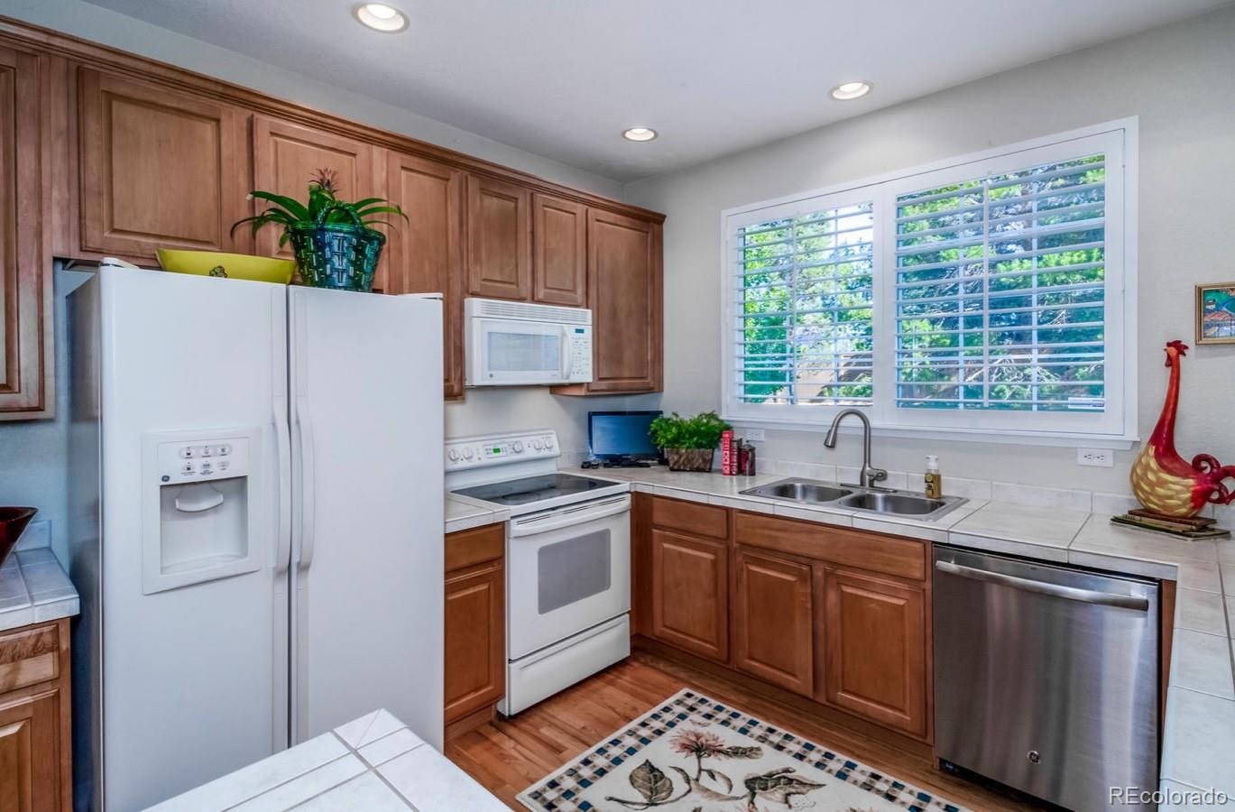 8883 Edinburgh Circle Highlands Ranch, CO 80129 - Photo 11 of 29 Gallery Image 11