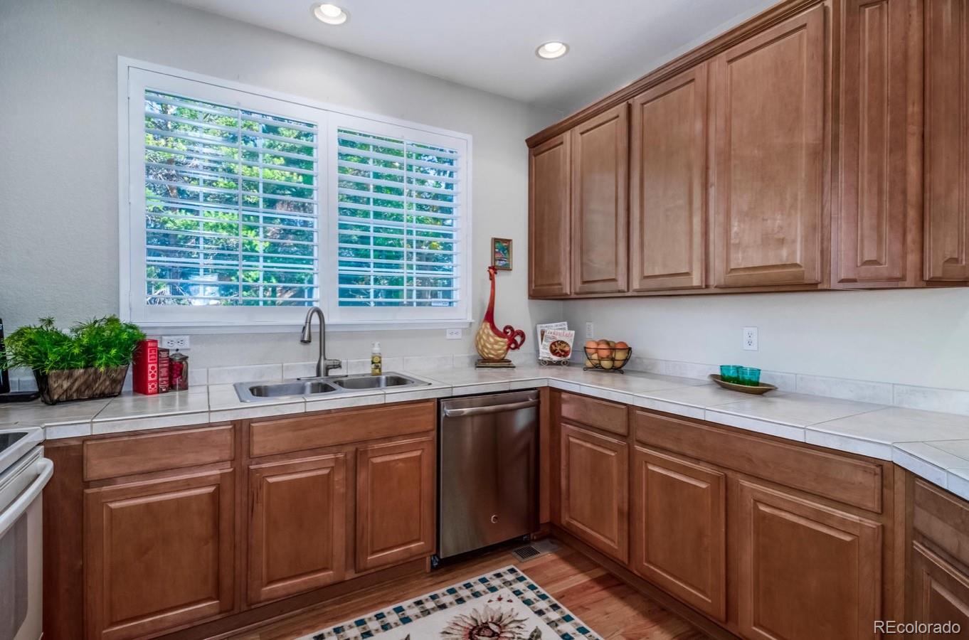 8883 Edinburgh Circle Highlands Ranch, CO 80129 - Photo 12 of 29 Gallery Image 12