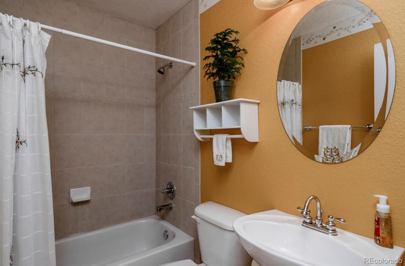 8883 Edinburgh Circle Highlands Ranch, CO 80129 - Photo 25 of 29 Gallery Image 25