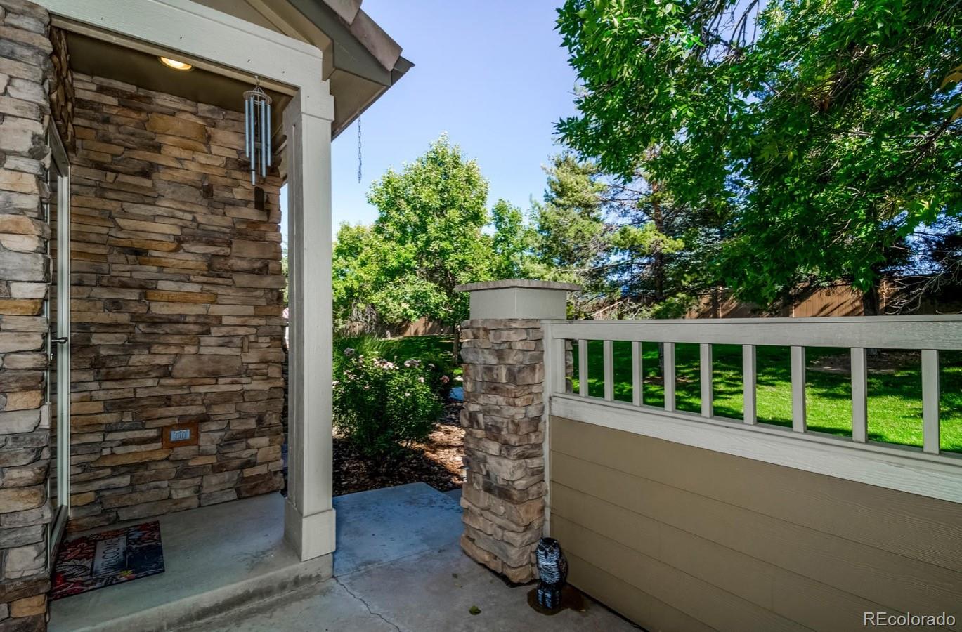 8883 Edinburgh Circle Highlands Ranch, CO 80129 - Photo 5 of 29 Gallery Image 5