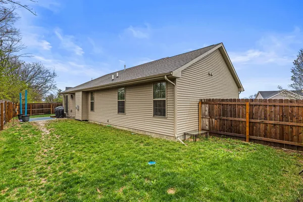 $285,000 | 2507 North Fairfield Drive, Urbana, IL 61802