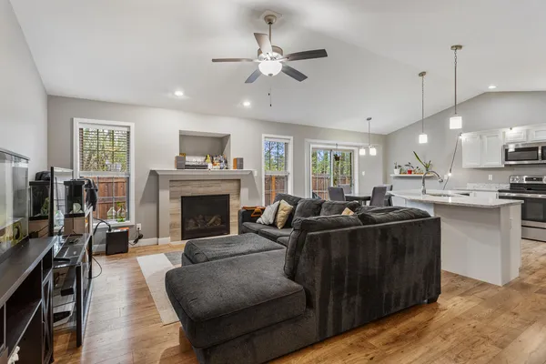 $285,000 | 2507 North Fairfield Drive, Urbana, IL 61802
