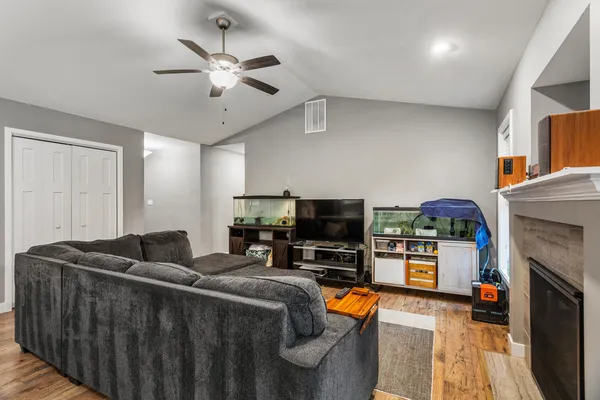 $285,000 | 2507 North Fairfield Drive, Urbana, IL 61802