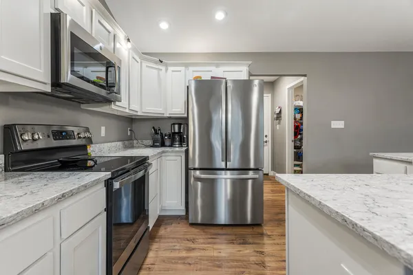 $285,000 | 2507 North Fairfield Drive, Urbana, IL 61802