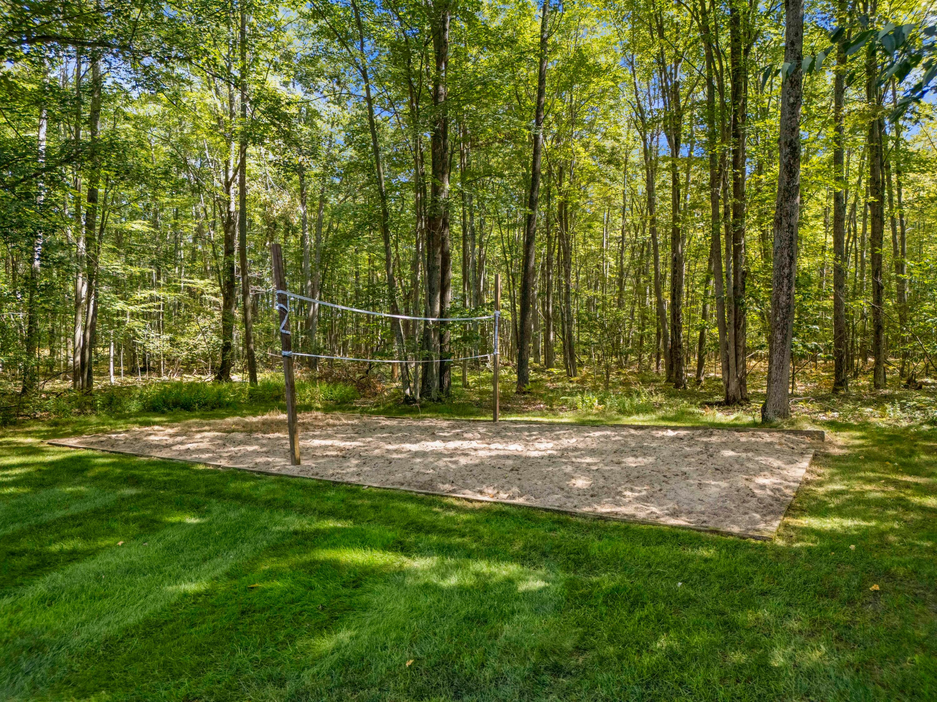 4900 Redwood Road Roscommon, MI 48653 - Photo 12 of 59 Gallery Image 12