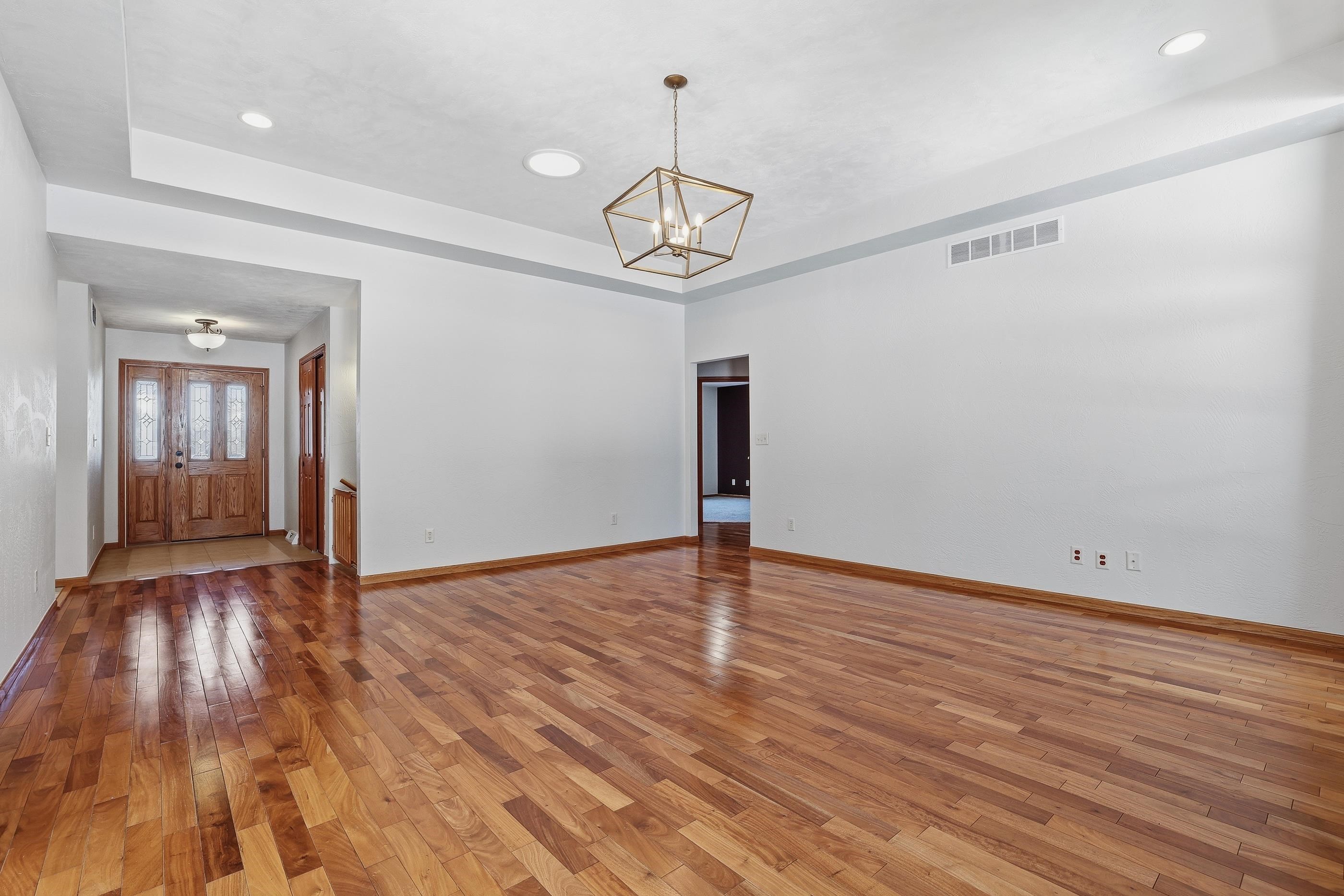 1547 Foxfire Court Waupaca, WI 54981 - Photo 11 of 70