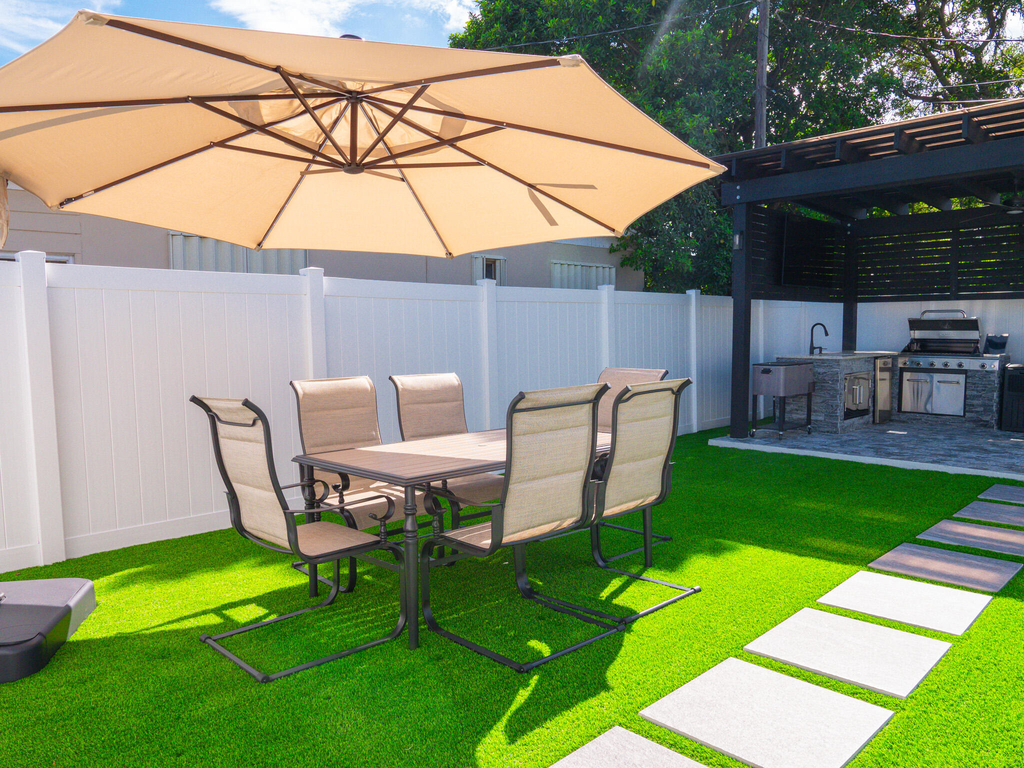 702 Southwest 1st Street Delray Beach, FL 33444 - Photo 27 of 32 Backyard-6