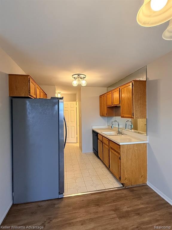22242 Edgewater, Unit 146 Novi, MI 48375 - Photo 5 of 37