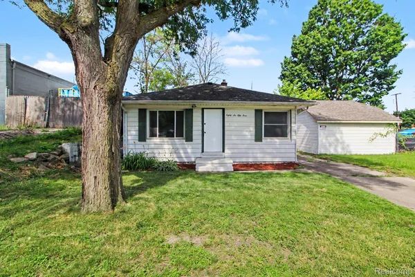 $169,900 | 8653 Lanewood Street, Westland, MI 48185