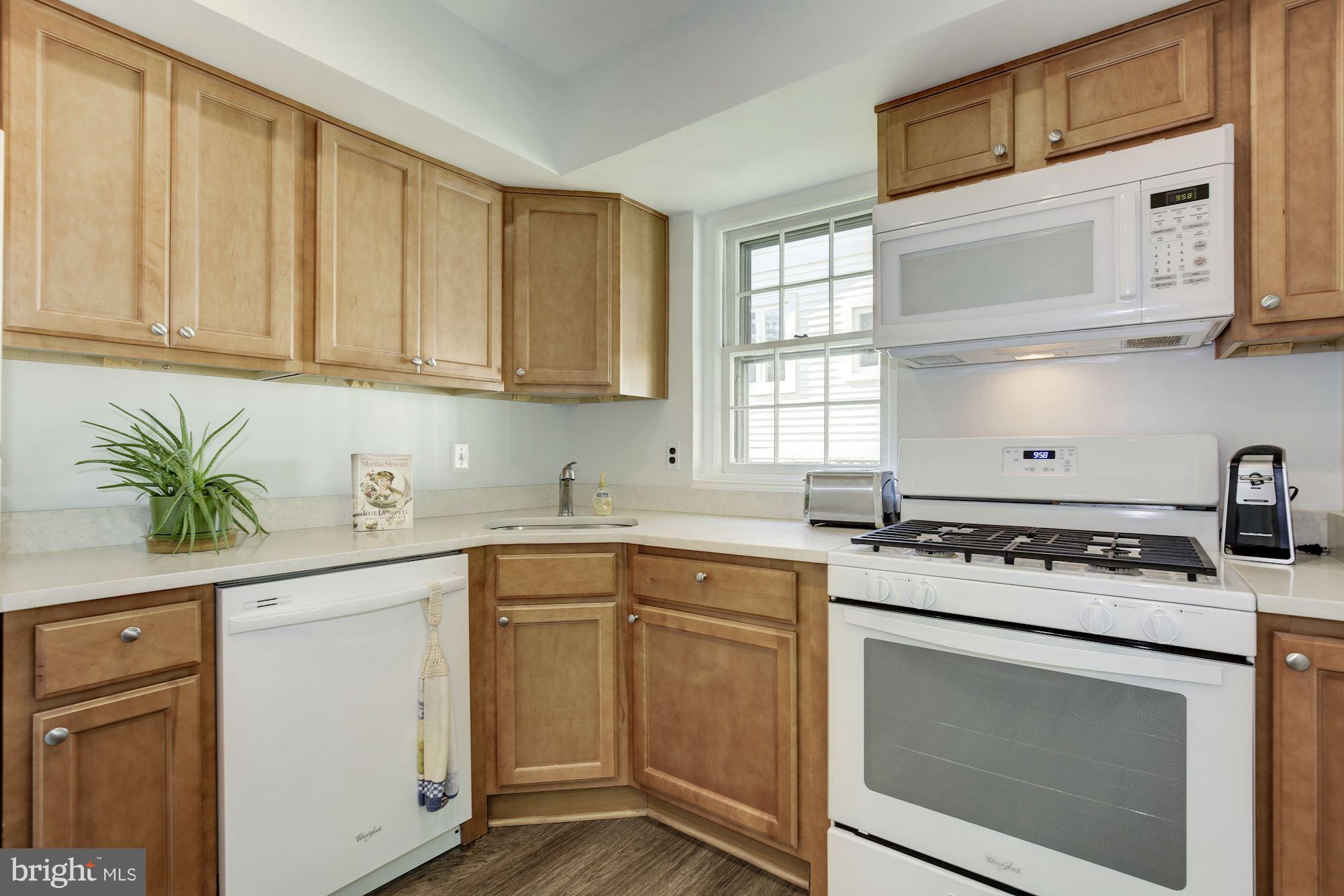 3101 Kingtree Street Silver Spring, MD 20902 - Photo 13 of 30 Kitchen