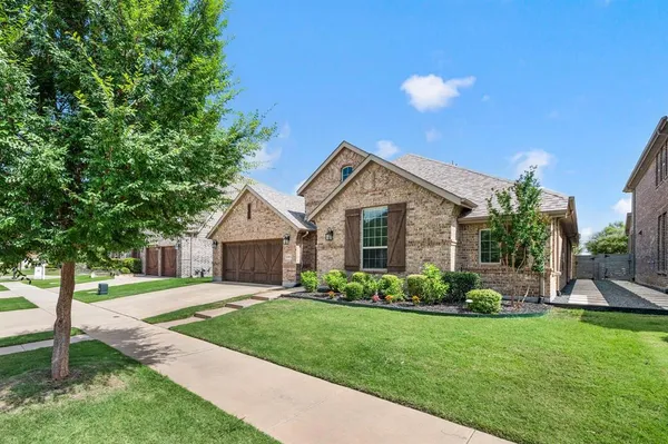 $599,900 | 1505 14th Street, Argyle, TX 76226