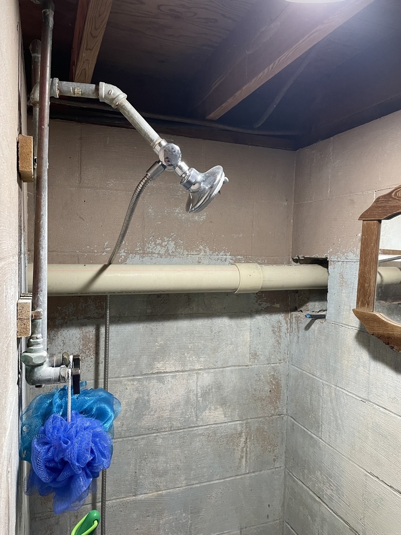 26644 Avers Road Sterling, IL 61081 - Photo 16 of 19 a close view of bathroom