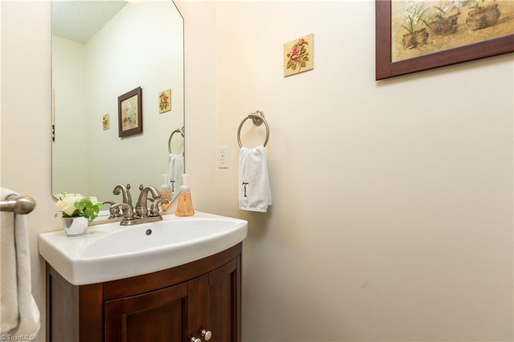 3310 Timberwolf Avenue High Point, NC 27265 - Photo 12 of 24 HALF BATH MAIN LEVEL