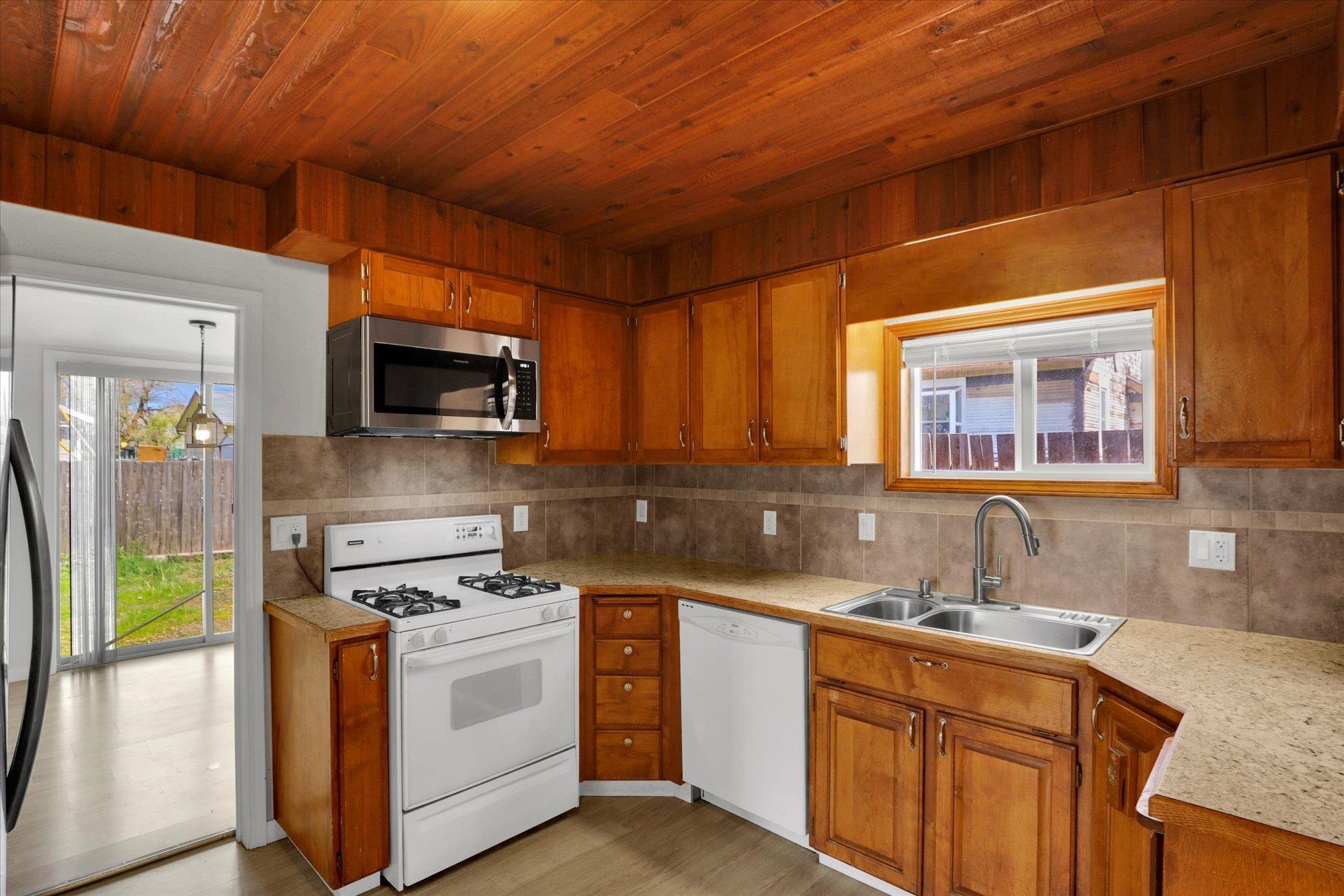 Undisclosed Address Spokane, WA 99207 - Photo 7 of 35