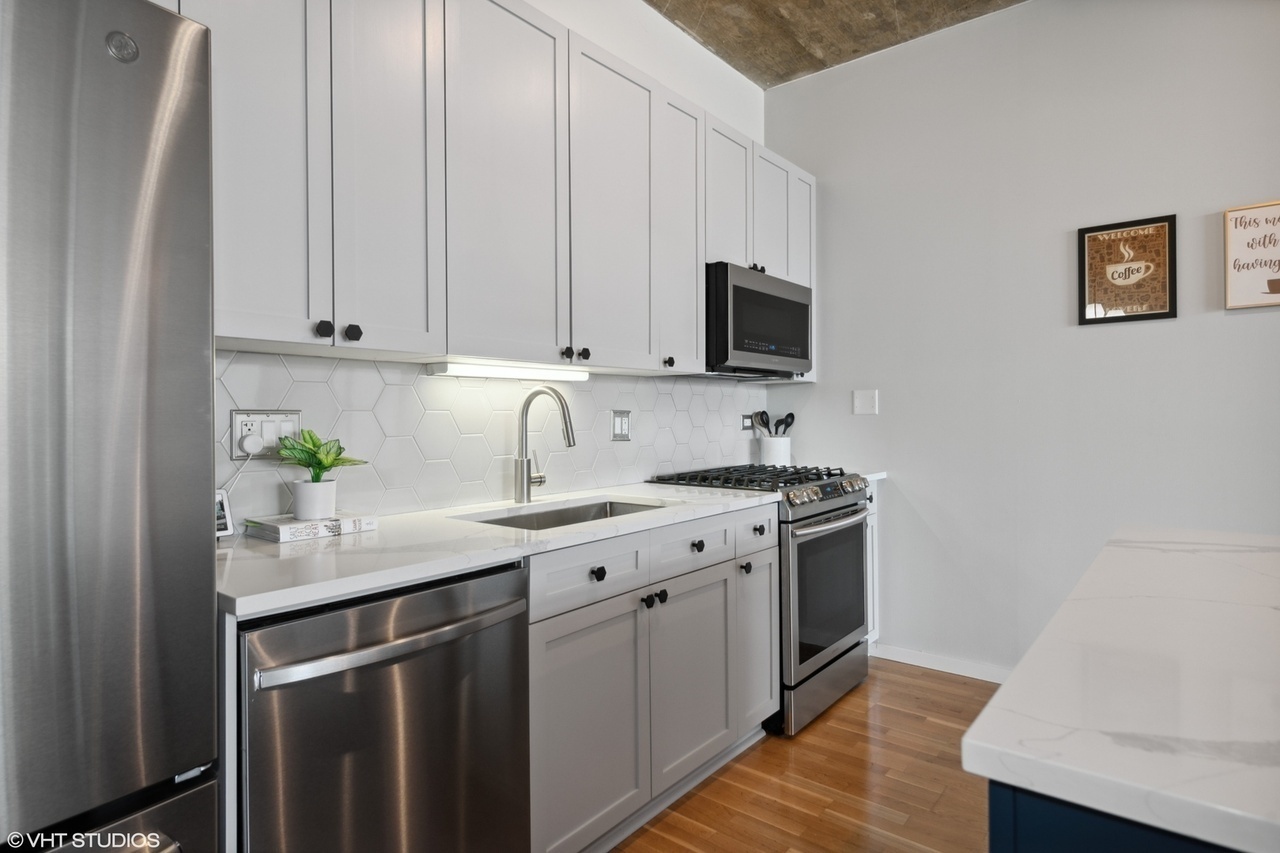 321 South Sangamon Street, Unit 810 Chicago, IL 60607 - Photo 5 of 14