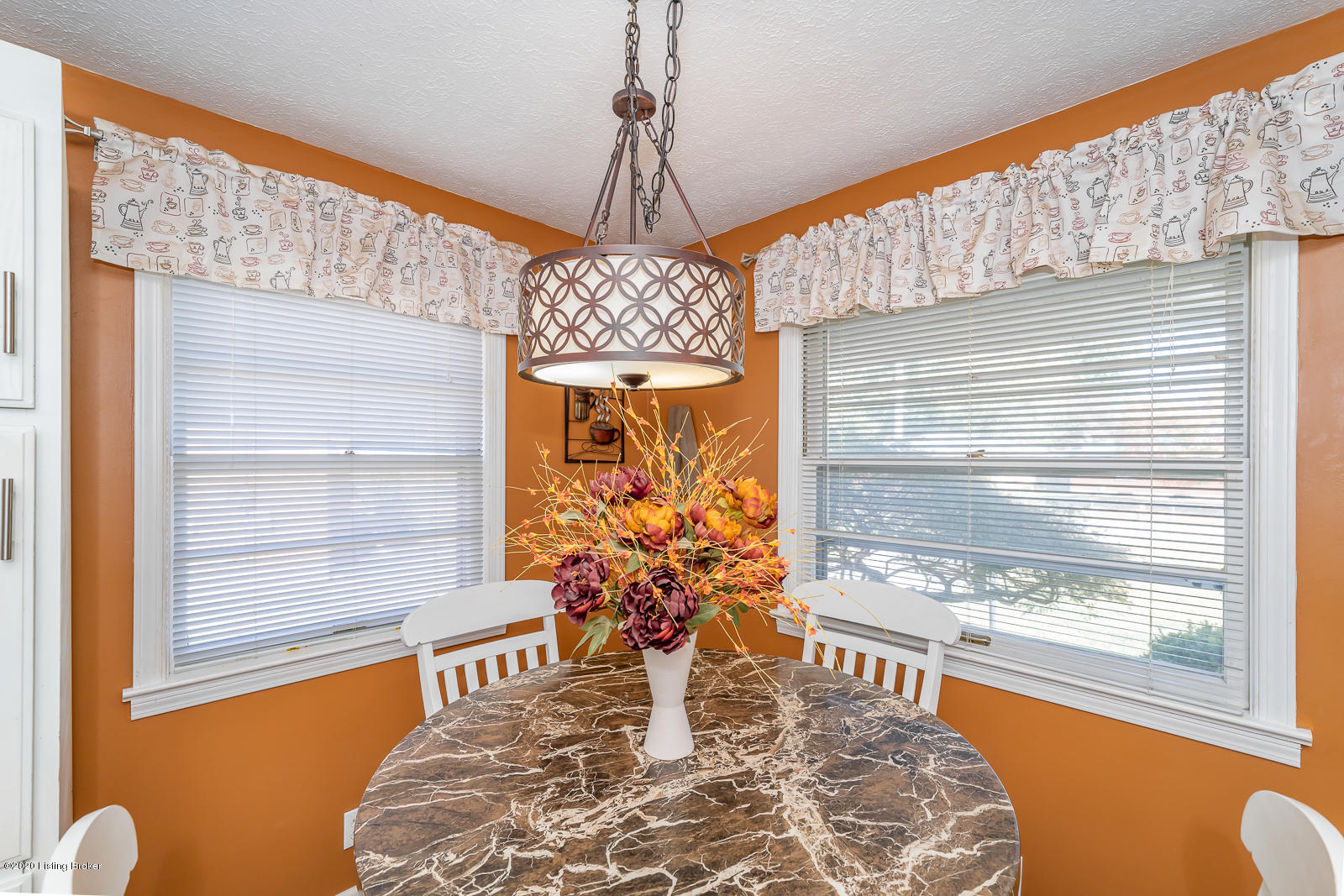 8300 Walker Road Louisville, KY 40258 - Photo 10 of 33 8300 Walker Rd L-29