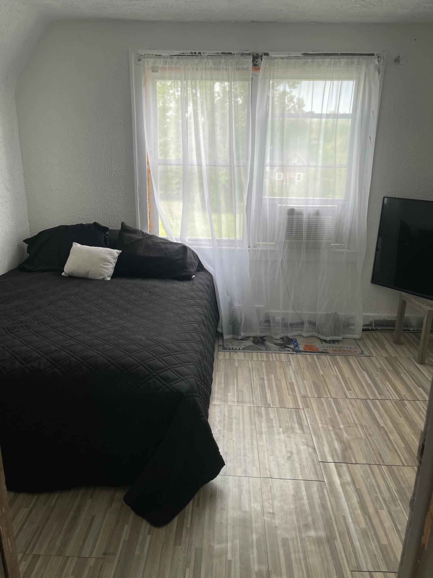 14122 Mendota Street Detroit, MI 48238 - Photo 16 of 22 IMG_1670