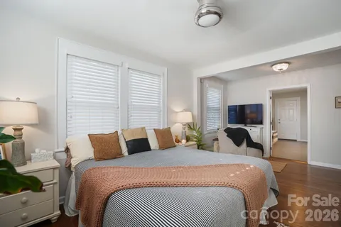 $474,900 | 1520 5th Street Northeast, Hickory, NC 28601