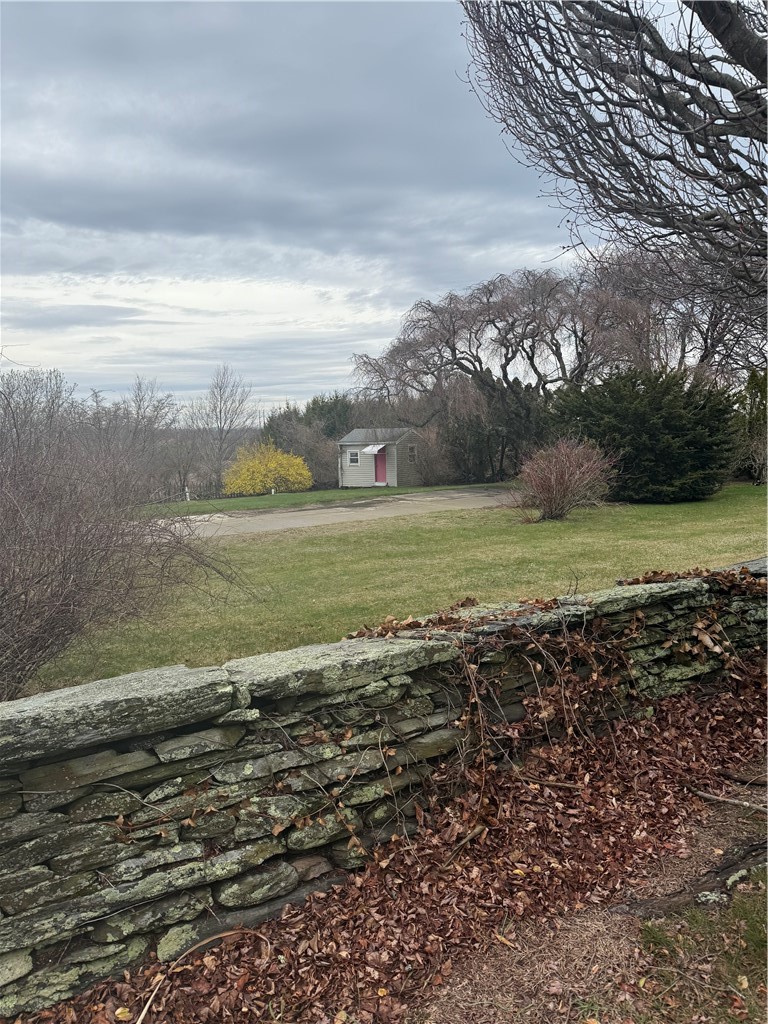 249 Middle Road Portsmouth, RI 02871 - Photo 8 of 10 Gallery Image 8